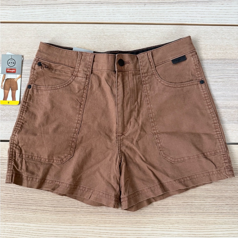 Wrangler Women's Tan Cargo Shorts